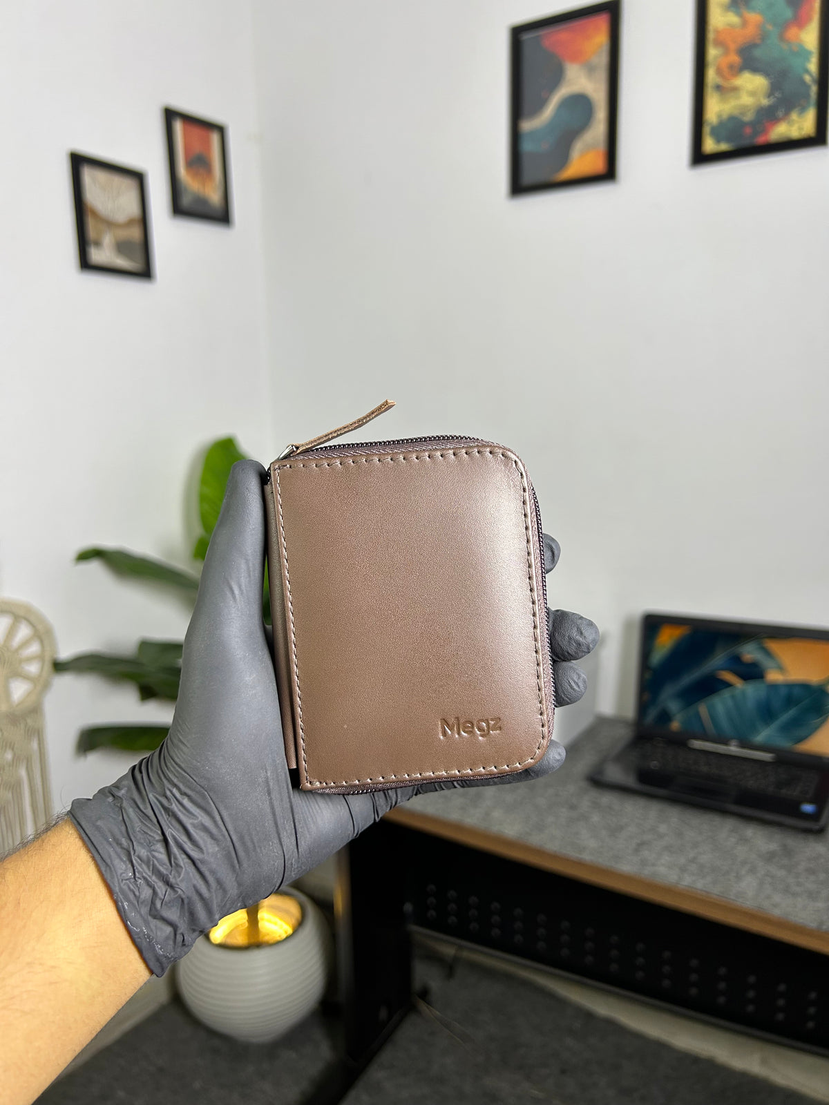 Lock wallet